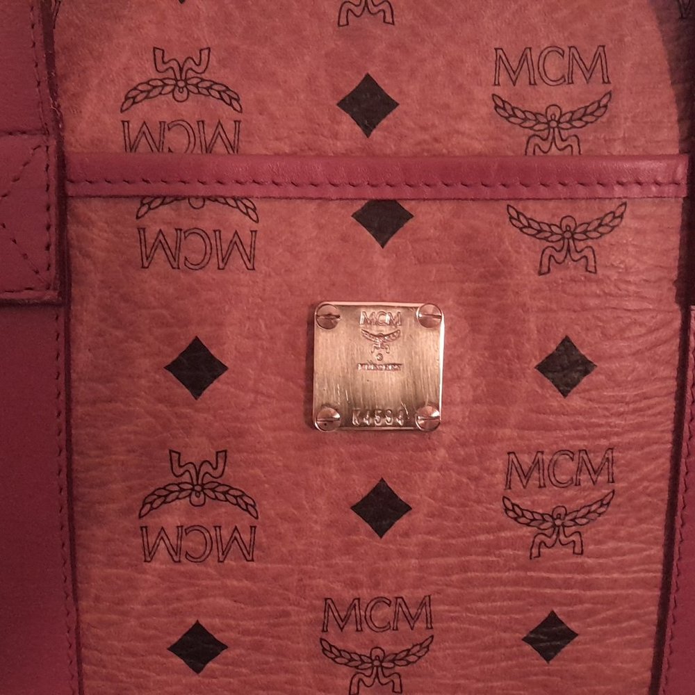 MCM Golf Collection Visetos Tote **RARE** - Picture 6 of 9